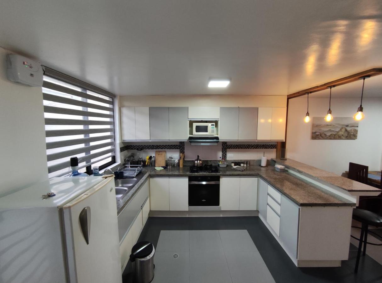 Elegante Apartamento Con Vistas Al Volcan Tungurahua Baños Екстериор снимка